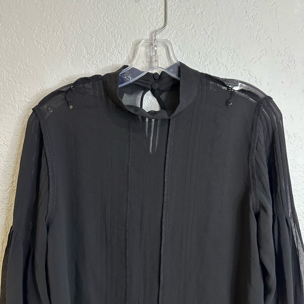 Banana Republic Black Sheer Lace Blouse Pleated Long Sleeves Size S - Picture 8 of 16